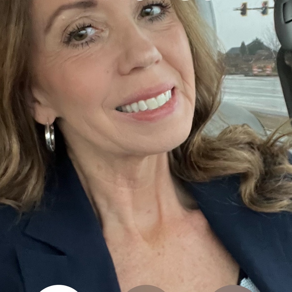 Meet your Posher, Andrea